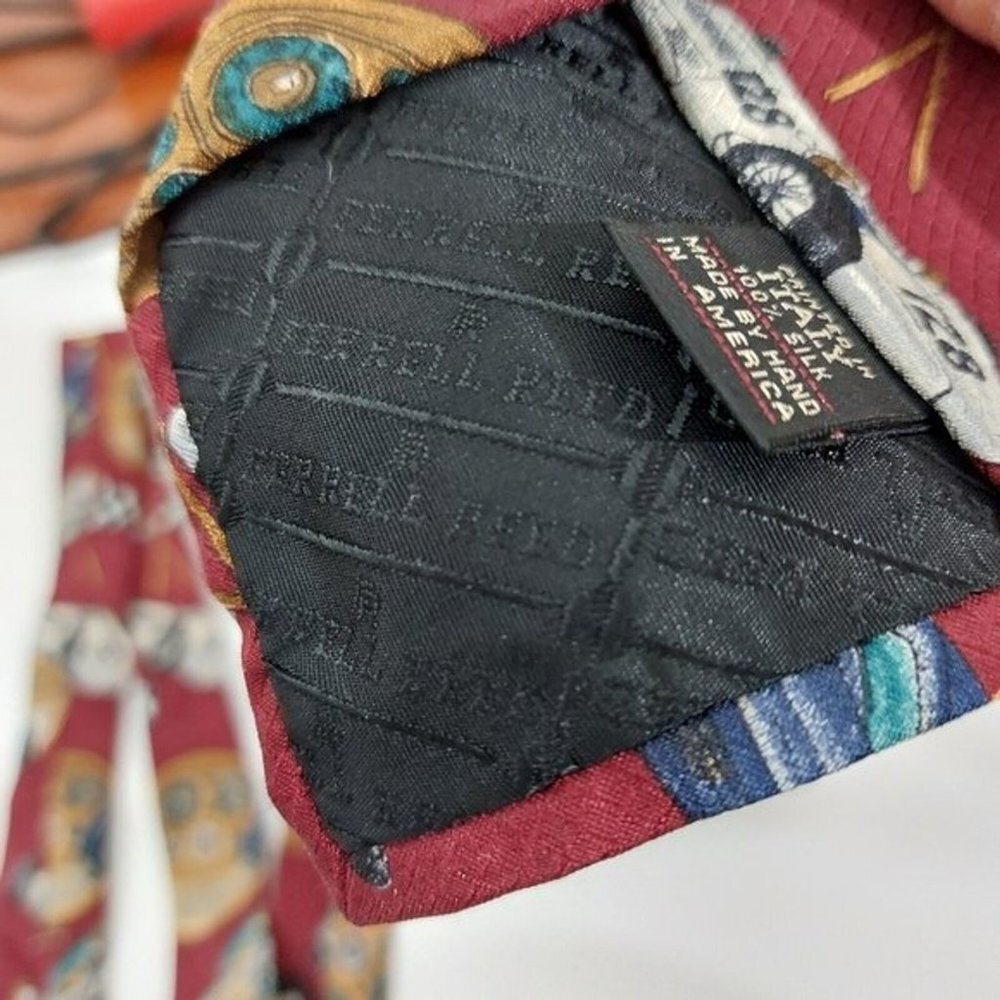 Ferrell Reed Rutledge's Nascar Racing Car Men's 100% Silk Novelty Necktie - Picture 7 of 8